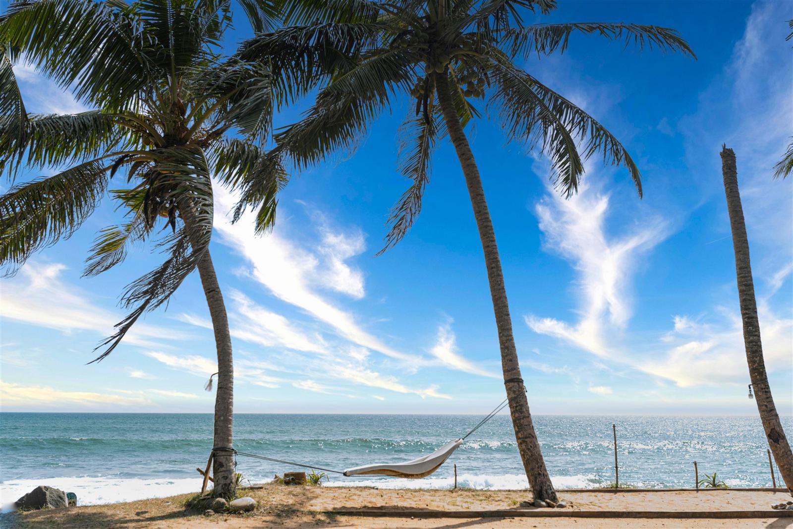 Hikkaduwa Beach